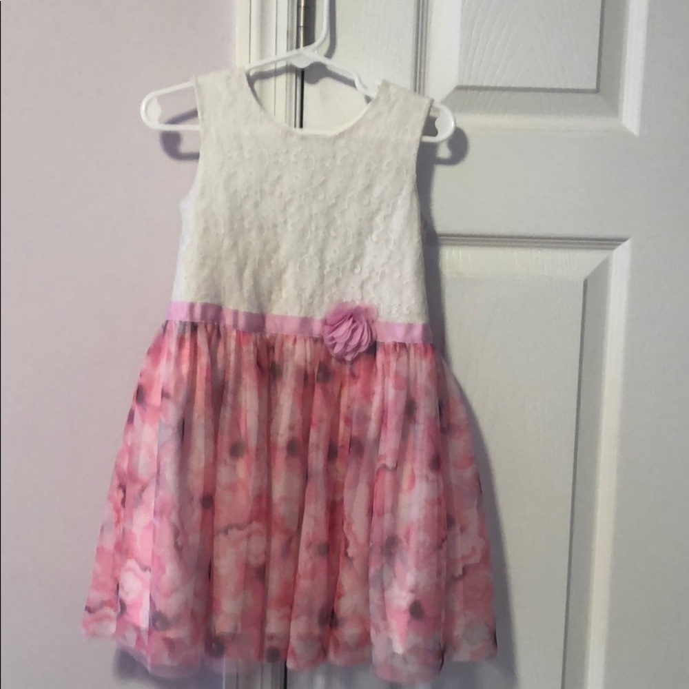 Little girls dress